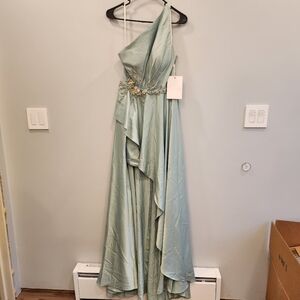 Mac Duggal Green Embellished One Shoulder Asymmetrical Gown Size 4 NWT